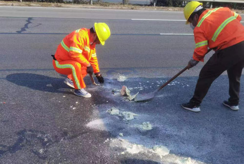 仲巴公路下沉注浆加固